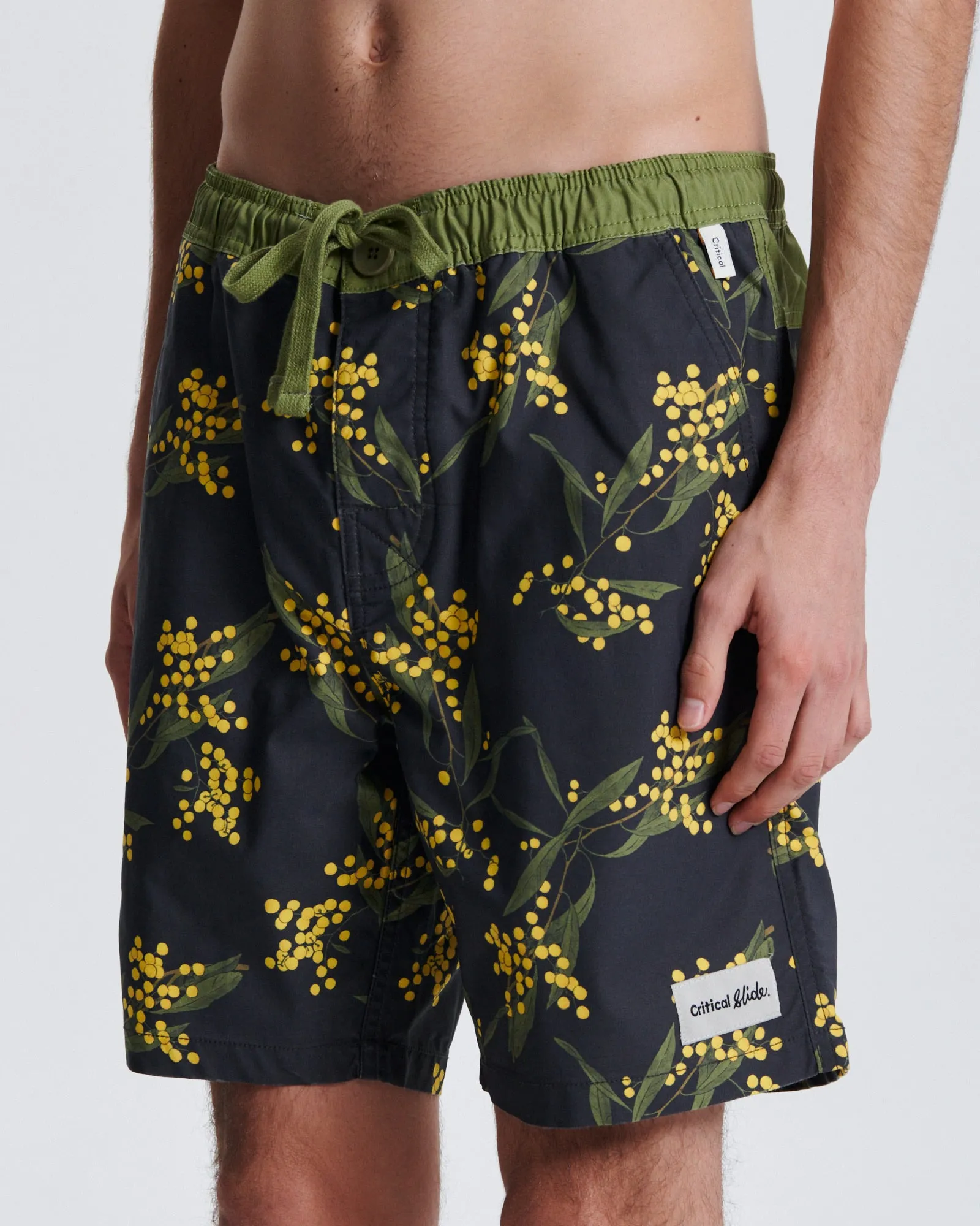 Acarcia Trunk Shorts - Black