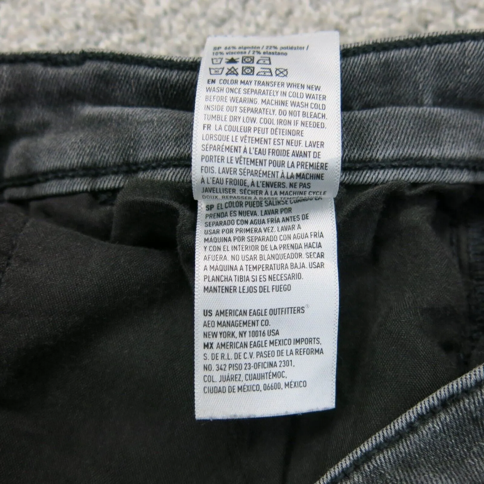 American Eagle Womens Distressed Skinny Leg Capri Jeans Mid Rise Black Size 8