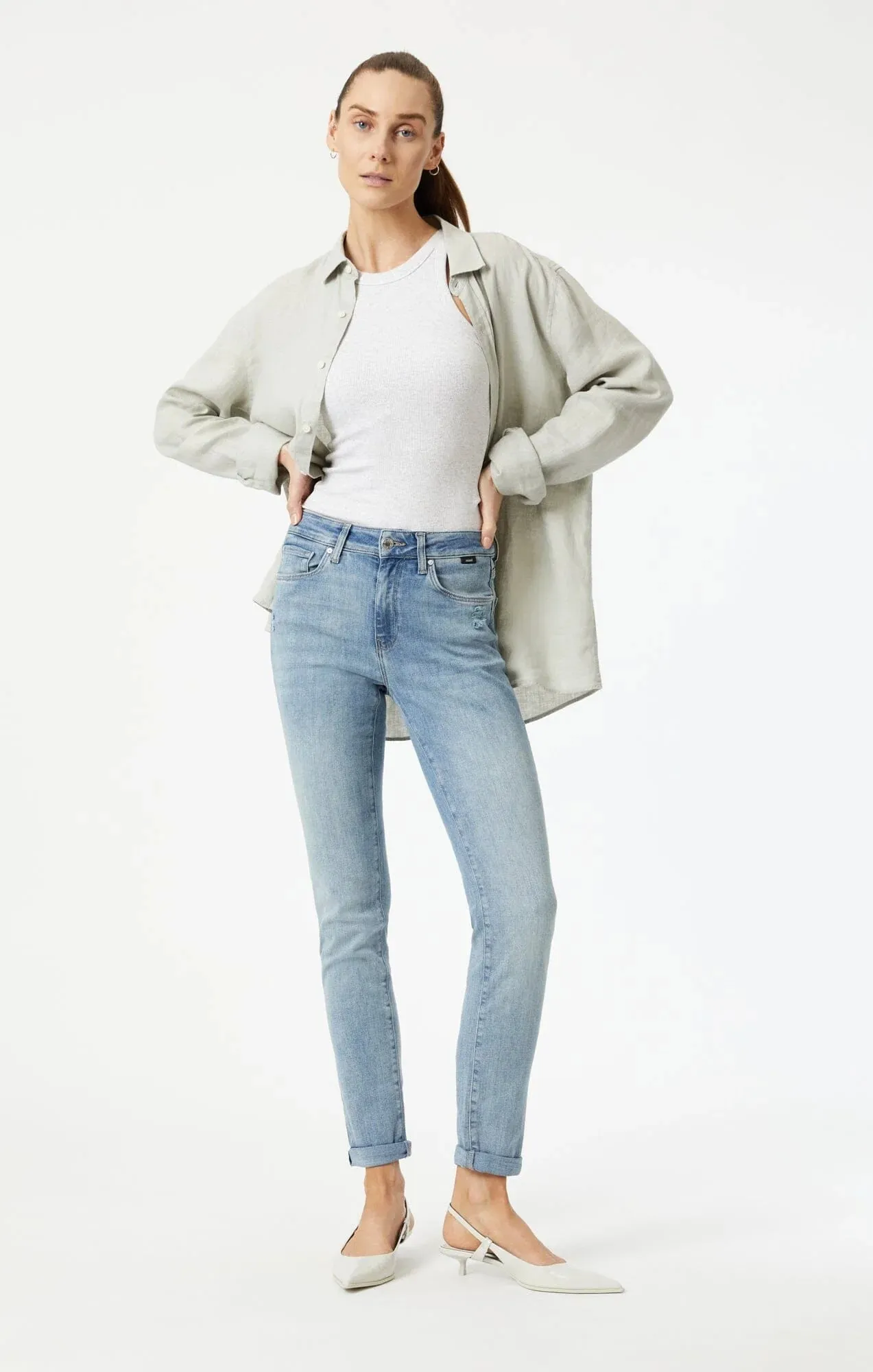 Kathleen Light Feather Blue Jeans